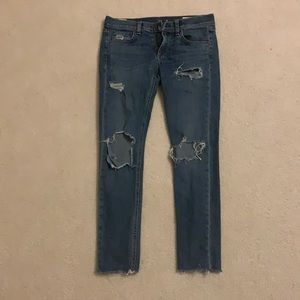 Woman’s rag and bone skinny jeans